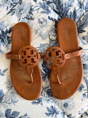 Tory Burch Leather Logo Thong Sandals - Cognac Brown 9.5